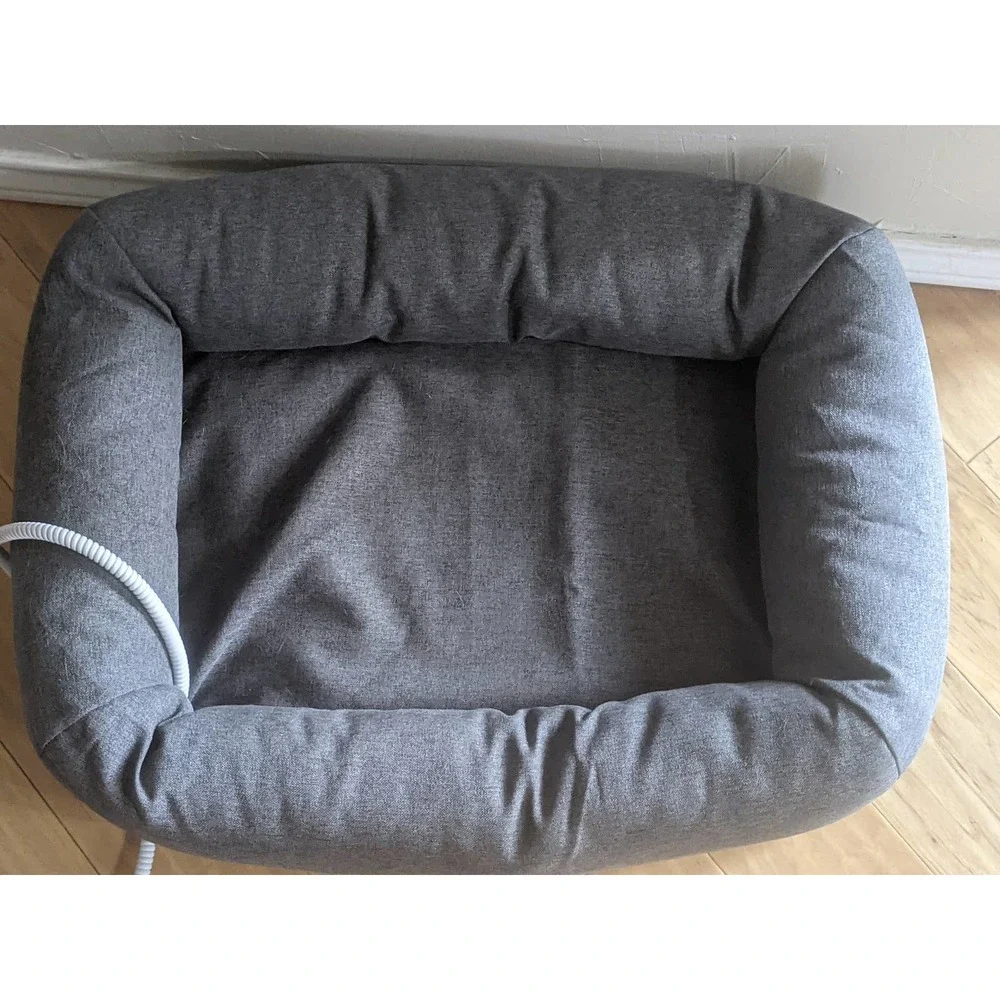 BARKBOX Heated Dog Bed New Without Tags